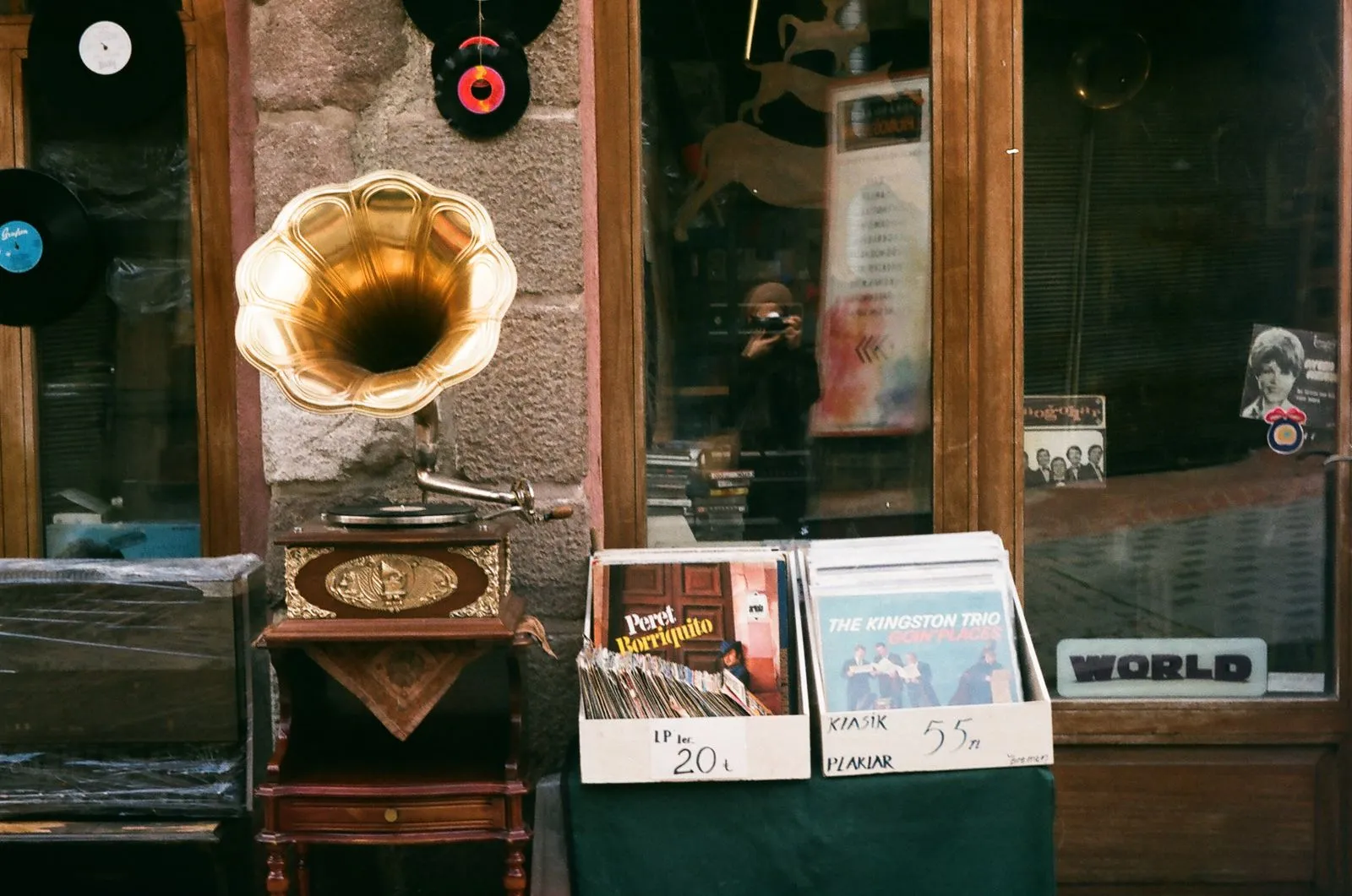 How to Find a Specific Record Pressing